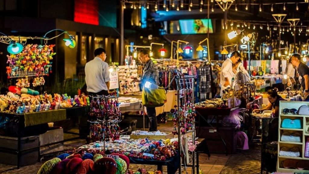 Khám phá chợ đêm Bazaar