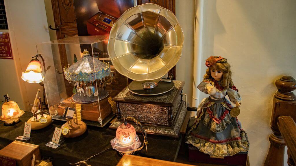Vui chơi tại Bảo tàng hộp nhạc Otaru Orgel Museum