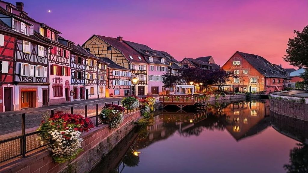 Hoàng hôn tại làng cổ Alsace
